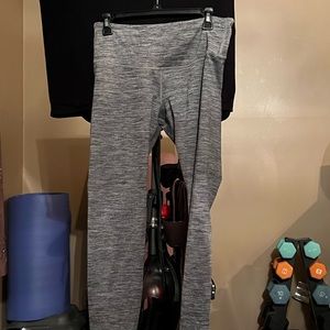 Old navy active leggings, medium